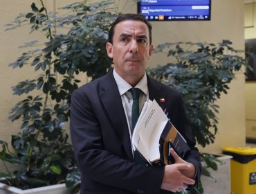 "Es cierto": Ministro Rabat confirmó que firmó decretos para rebajar condenas a internos de Punta Peuco