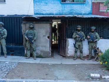 Megaoperativo en Curacaví: Carabineros detiene a 22 personas tras allanar 23 inmuebles vinculados al microtráfico