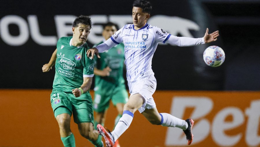 Huachipato se mete en zona de clasificación a Copa Sudamericana tras igualar con Audax Italiano