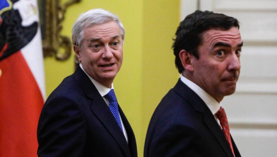 Editorial: Nuevamente La Moneda se pone amarilla: no es capaz de ponerse colorado ni una vez