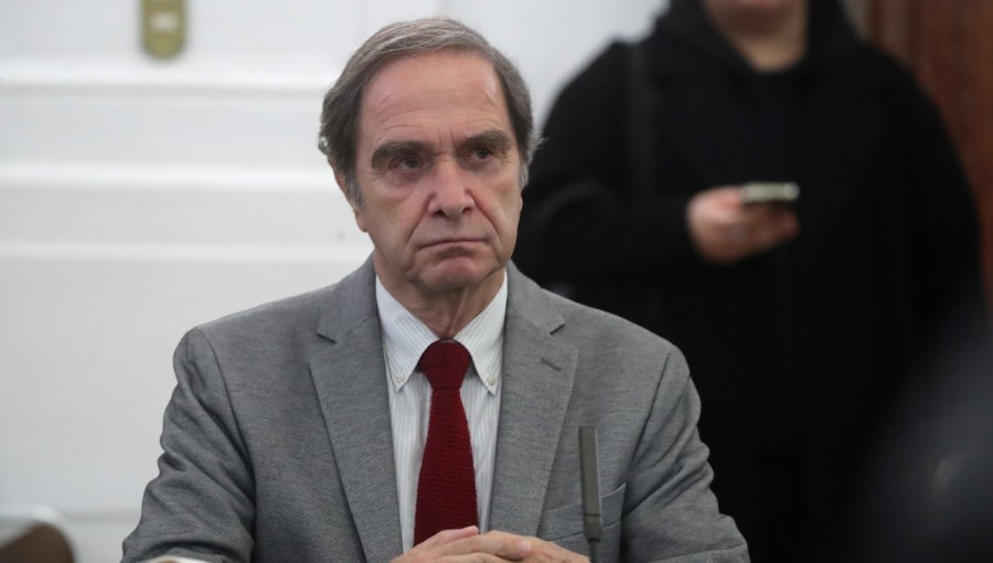 Exministro Larraín dice que rechazó rebaja de pena a violador, pero doctrina de la Corte Suprema "nos forzó a dictar los decretos"