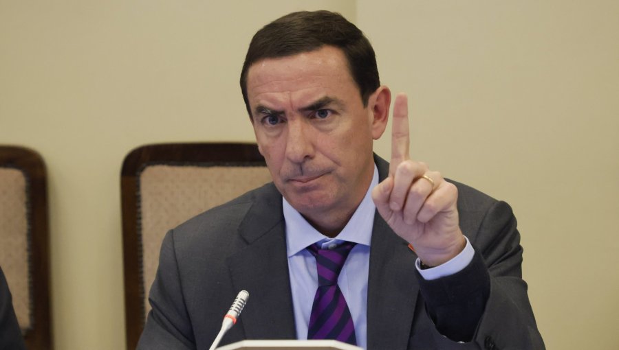 Ministro Rabat anuncia suspensión de decretos de rebaja de condena a condenados por delitos sexuales tras detectar vacío legal