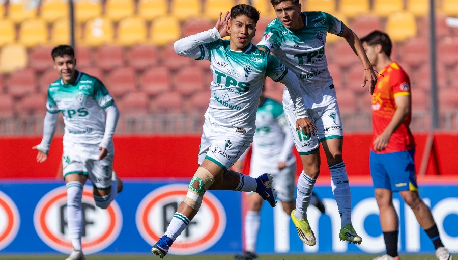 Santiago Wanderers vence a Unión Española en la agonía y asegura su lugar en la liguilla