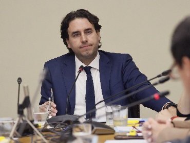 Senador Mirosevic asume la presidencia en Constitución y anuncia proyecto para frenar rebajas de penas
