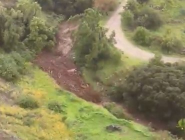 Declaran Alerta Roja en 10 comunas de la región Metropolitana por remoción en masa tras lluvias