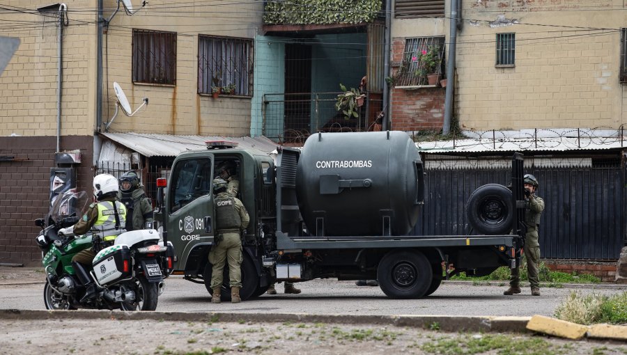 Hallan explosivos usados en la minería tras detonación que dejó a hombre con graves lesiones en Quilicura