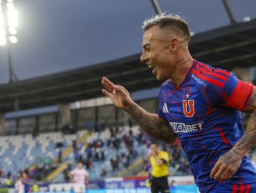 La U golea a Everton con triplete de Eduardo Vargas y queda a siete puntos de Colo-Colo
