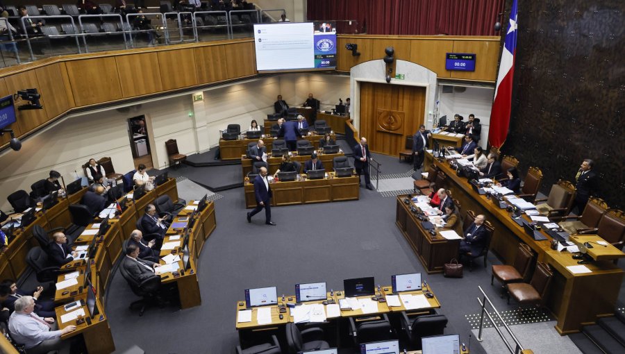 Exigen responsabilidades y medidas de compensación en sesión especial en el Senado por pérdidas en fondos de pensiones