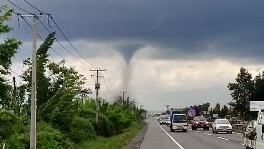 Tornado, inundaciones y más de 3.600 clientes sin luz: balance de daños por sistema frontal entre Coquimbo y Los Lagos