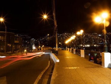 Valparaíso ampliará recambio de luminarias a 40 sectores con inversión de $5.100 millones