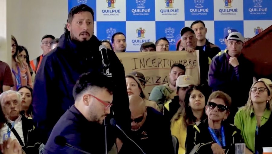 Funcionarios municipales de Quilpué acusan abandono de concejales y de alcaldesa: "Nos vamos sin un sustento para mañana"