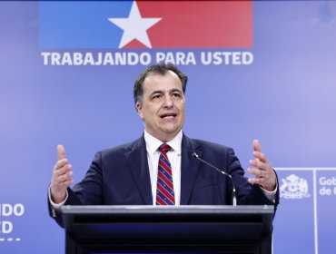Vocero de Gobierno defiende a Rabat ante eventual acusación constitucional: "El ministro cumplió con la ley"