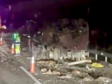 Tres camiones protagonizan colisión múltiple en la ruta 5 Norte, a la altura de Illapel