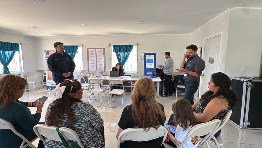 Más de 50 vecinos de Villa Independencia en Viña del Mar realizaron trámites en operativo del Registro Social de Hogares