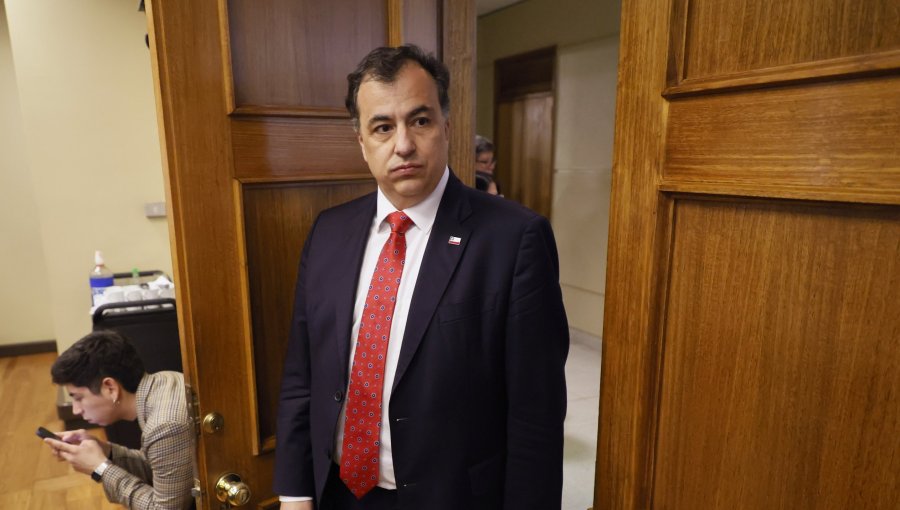 Vocero de Gobierno reitera apoyo al ministro Rabat y califica de "injusta" una eventual acusación constitucional
