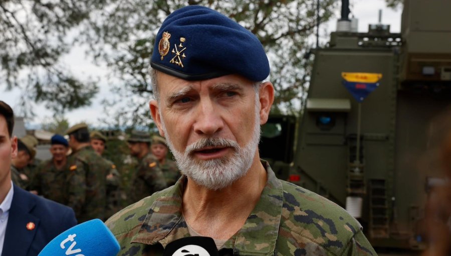 Rey Felipe VI expresa el pésame de la Casa Real tras trágico choque de trenes en Toledo que deja 46 muertos