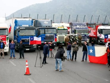 Confederación de Dueños de Camiones expresa su apoyo a la paralización en San Antonio y exige al Gobierno "negociar de verdad"