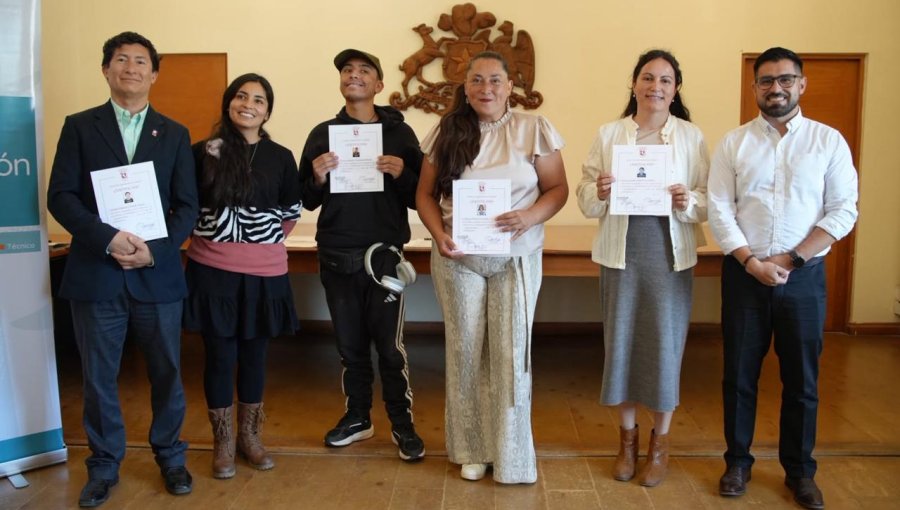 53 vecinos de Limache se certificaron en oficios para ampliar sus oportunidades laborales y emprender