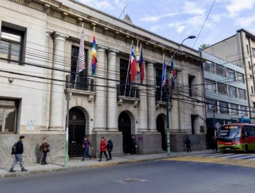 Municipio de Valparaíso presentará recurso contra decisión de la Corte de dejar sin efecto ordenanza contra el comercio ambulante