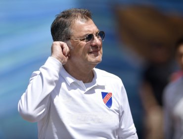 Aníbal Mosa descarta que la demora en las renovaciones haya influido en la baja de Colo-Colo