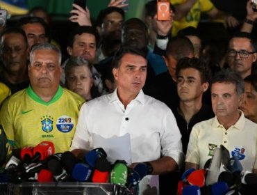 Partido Liberal de Brasil rechaza la proclamación de Flávio Bolsonaro como “líder” y advierte un debilitamiento de la oposición
