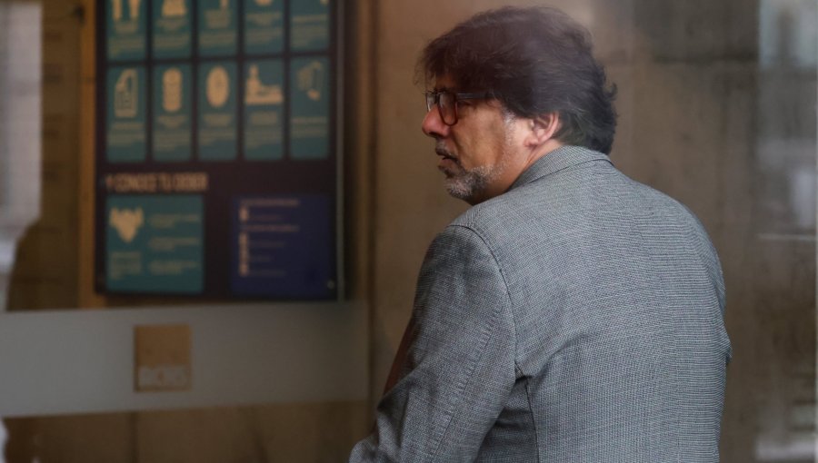 Inicia preparación de juicio oral contra Jadue y exalcalde apunta contra "grupo" de Hermosilla y Chadwick