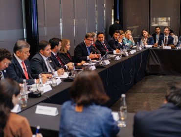Mesa Regional de Inversión monitoreará y agilizará proyectos estratégicos en Valparaíso: iniciativas entregarían 7.800 empleos