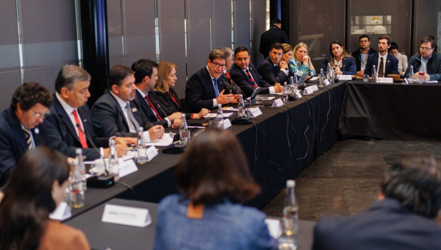 Mesa Regional de Inversión monitoreará y agilizará proyectos estratégicos en Valparaíso: iniciativas entregarían 7.800 empleos