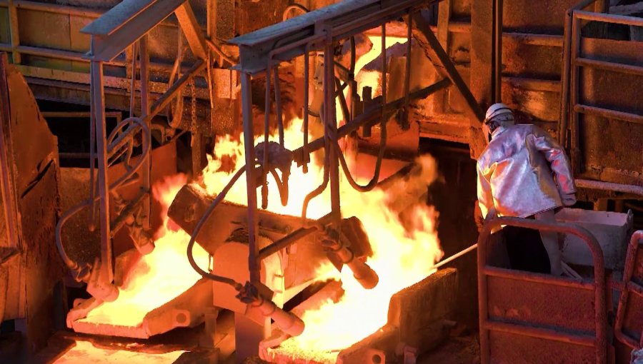 Cochilco eleva proyección del precio del cobre a US$5,95 para 2027 y estima que producción chilena crecerá 3%