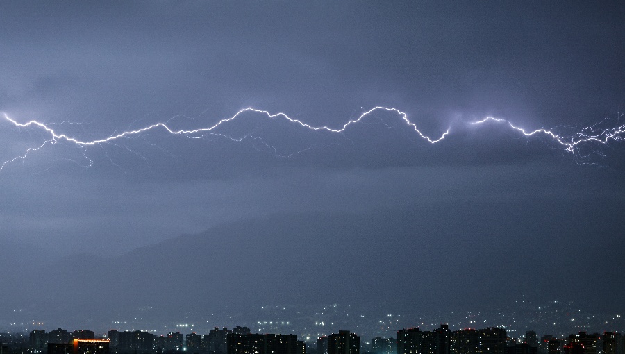 Emiten aviso meteorológico por probables tormentas eléctricas durante este fin de semana entre Coquimbo y Biobío